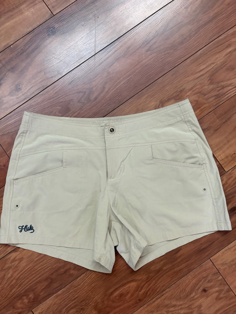 Huk shorts